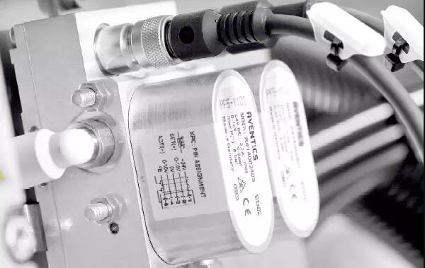 安沃馳R414002403與R414002413的區別?